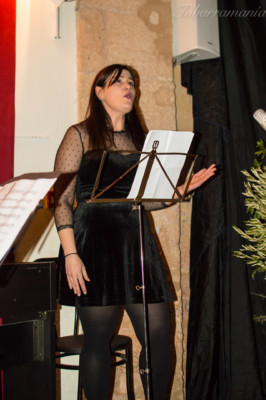 Acto presentación traición de Judas. Hermandad Santa Cruz. Tobarra. Lara Moya cantando