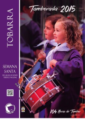Cartel de la Tamborada de Tobarra 2015 (se celebra en Semana Santa) Imagen de dos niños tocando el tambor. Fotografía de Antonio Alfaro