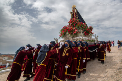 La Santísima Virgen de los Dolores Bajando del Calvario de Tobarra el viernes santo de 2022
