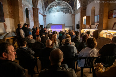 Público asistente al acto de homenaje a José María Hurtado Ríos en el Museo del Tambor de Tobarra