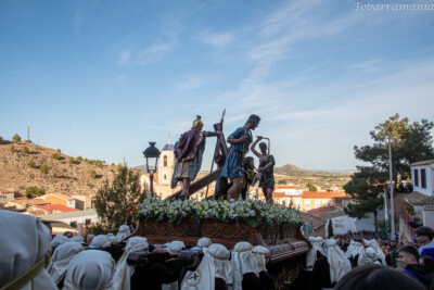 Bajada del Paso Gordo de la Cuesta de la Encarnación el Jueves Santo. Tobarra. Semana Santa 2023