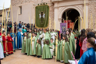 Salida de la Procesión de Las Palmas 2024 en Tobarra. Semana Santa