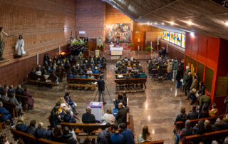 Iglesia de San Roque Tobarra durante el Besapiés a Jesús del Paso